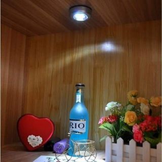 Đèn led dán trần mini trong tủ