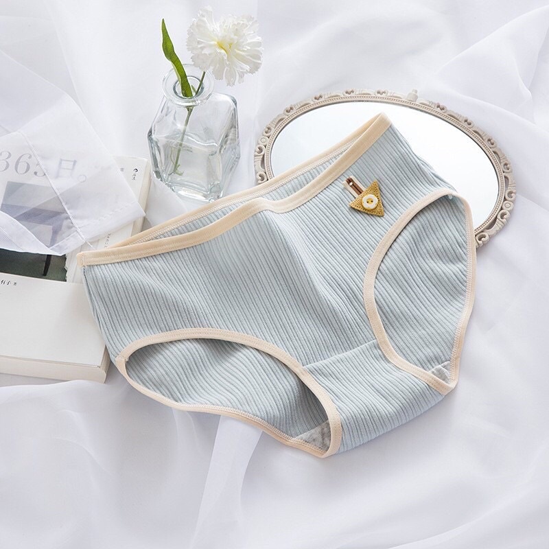 QUẦN LÓT COTTON ĐÍNH HUY HIỆU CAO CẤP