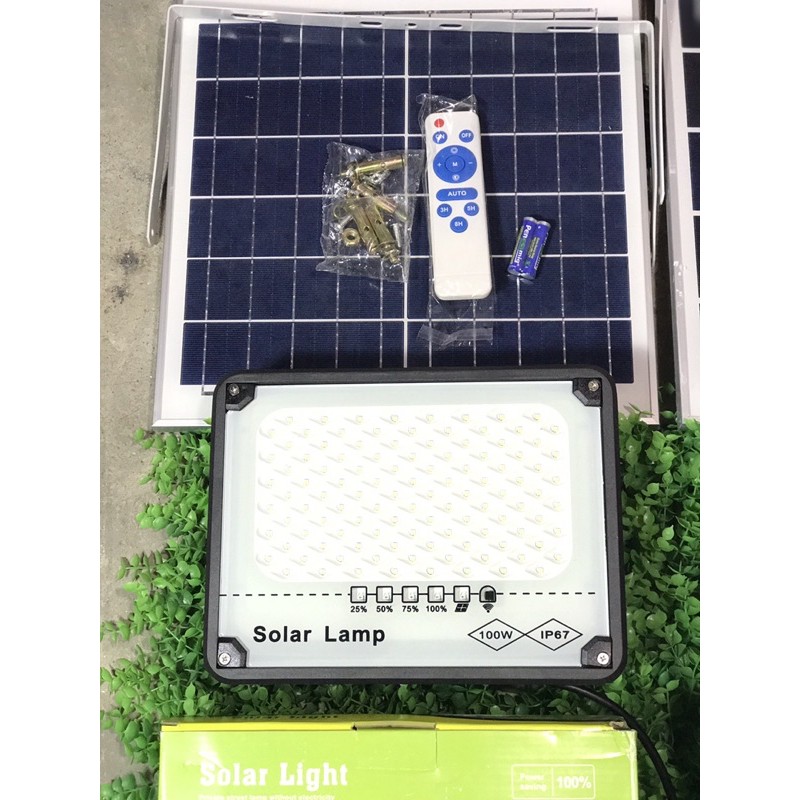 Đèn pha led năng lượng mặt trời 300W 200W 100W lắp trong nhà bảo hành 2 năm có phiếu bảo hành