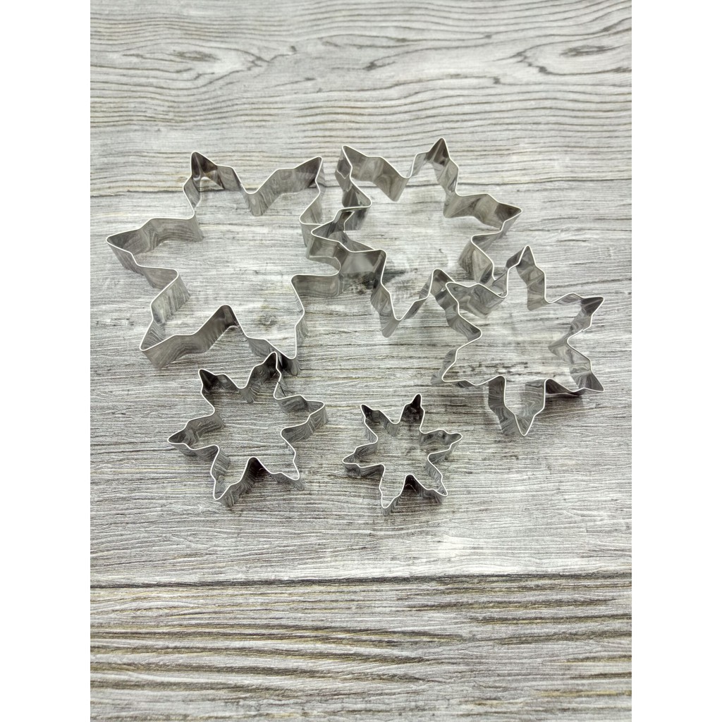 Bộ 5 khuôn trang trí bánh hình bông tuyết bằng inox cao cấp