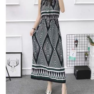 Đầm hoạ tiết cực xinh