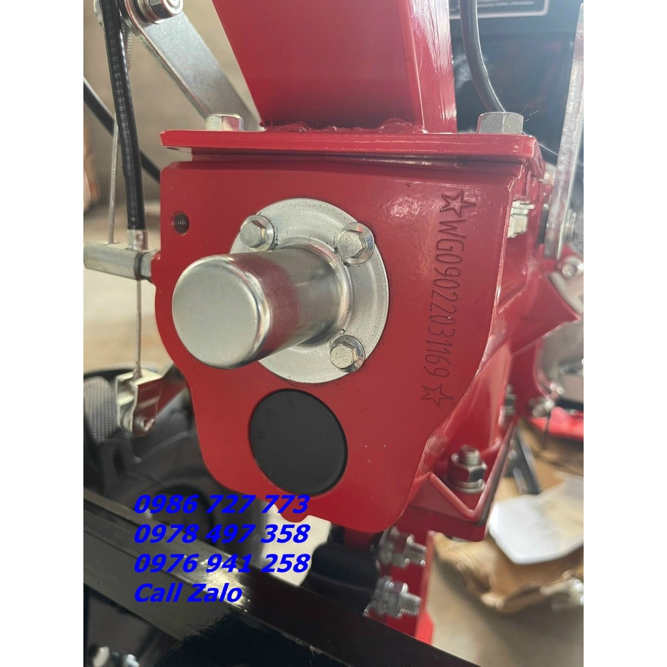 Máy xới đất nhiều tác dụng cày bừa, rạch rãnh KAMASTSU KM900