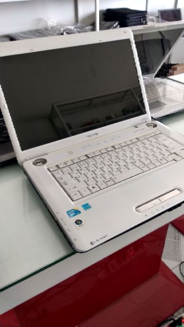 Laptop nhật văn phòng, giải trí tối ưu. | BigBuy360 - bigbuy360.vn