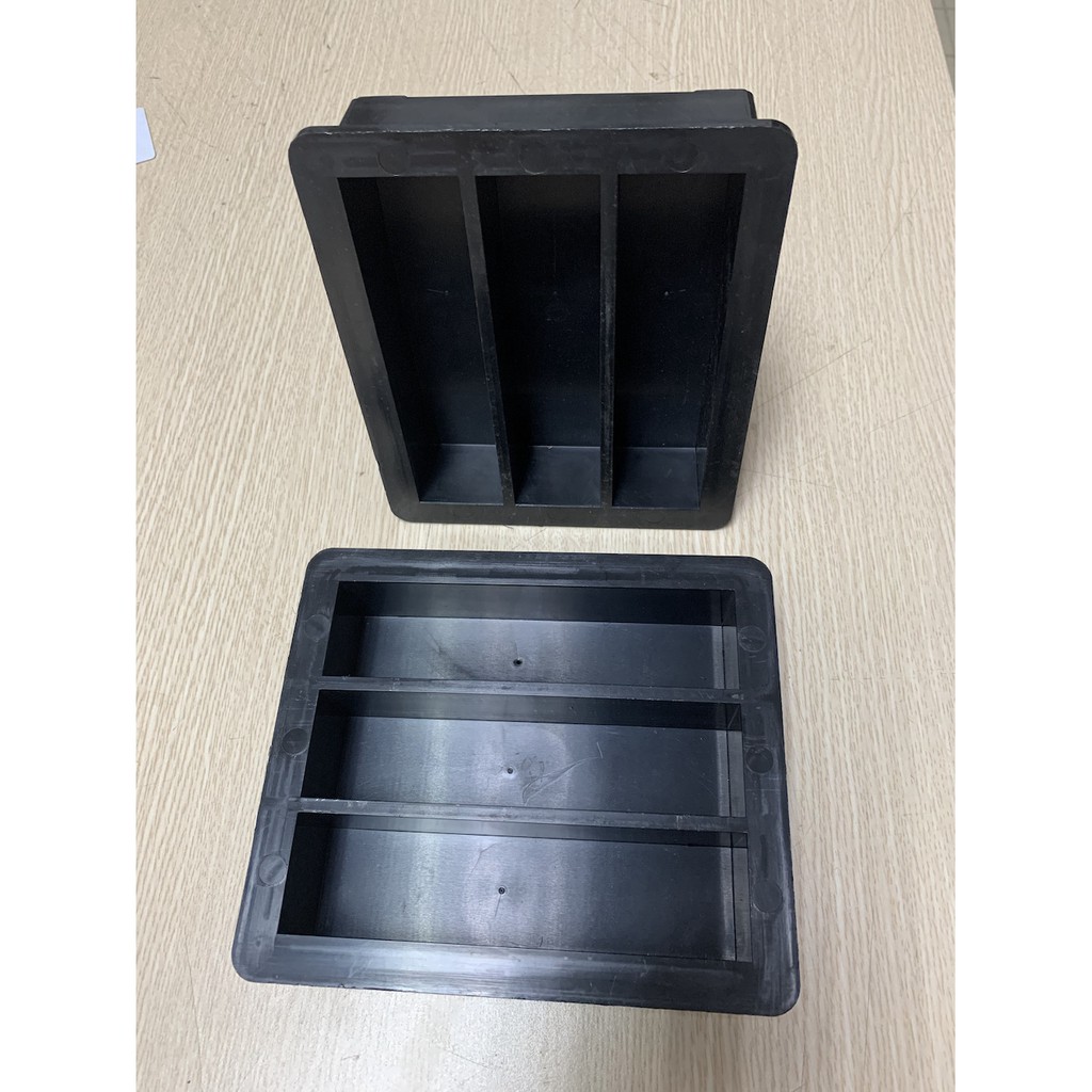 - Khuôn đúc mẫu vữa xi măng - Kích thước 40x40x160  - Chất liệu nhựa cao cấp - Siêu Bền