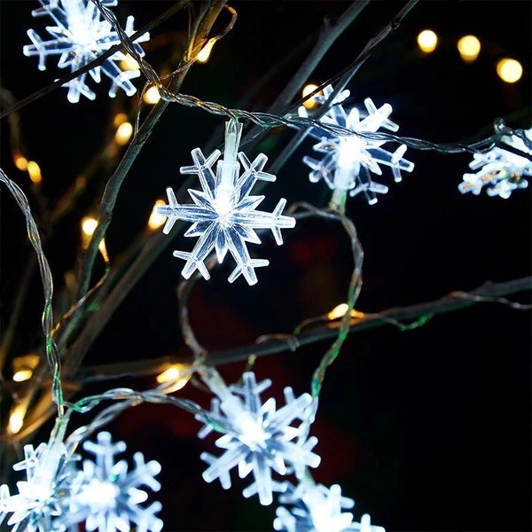 Đèn Led Xài Điện-Đèn Không Chớp- Dài 5M 28 Bóng Đèn Bông Tuyết Trắng Trang Trí Decor-Christmas Snowflake String Light