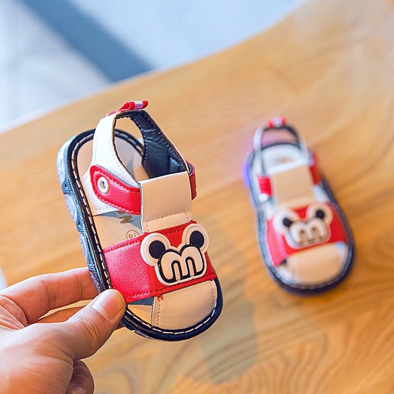 Giầy tạp đi micky có đèn cho bé