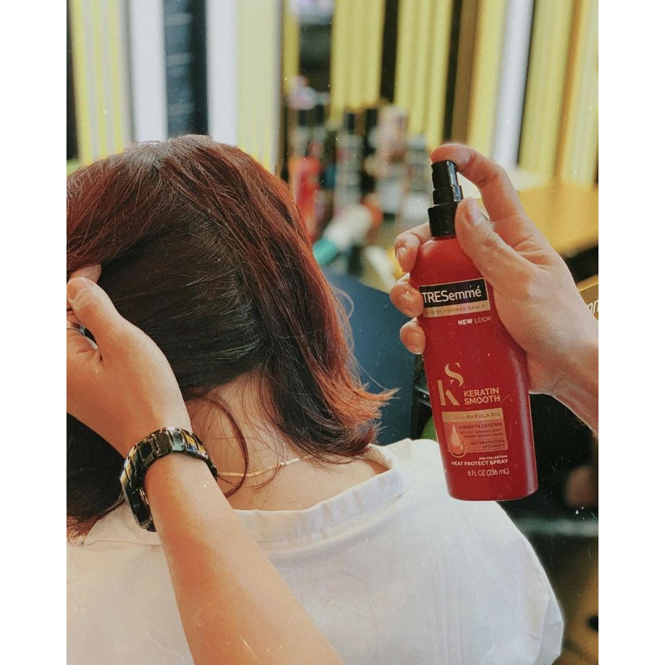Xịt Bảo Vệ Tóc Khỏi Nhiệt TRESemmé Keratin Smooth Heat Protect Spray - xịt tóc TRESemmé - tặng mặt nạ