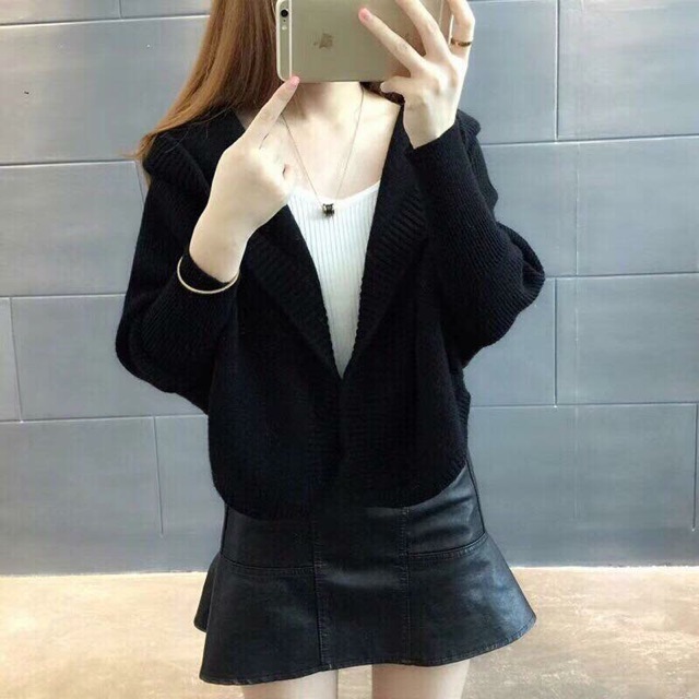 Áo khoác len mũ cánh rơi