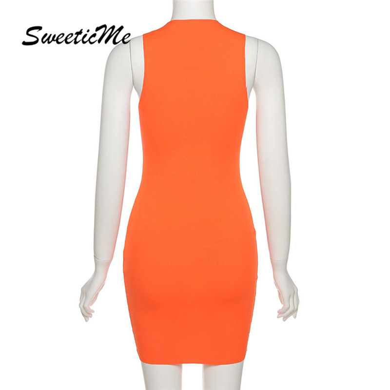 Đầm Sát Nách Cổ Tròn Hợp Thời Trang