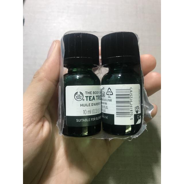 Tinh Dầu Tràm Trà Chấm Mụn The Body Shop Tea Tree Oil