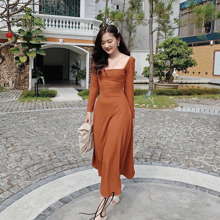 Váy len tăm cổ vuông tay dài hai màu đen da bò - Đầm len dáng suông cổ vuông dạo phố