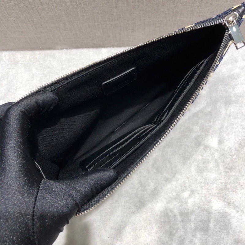 Ví tab đứng nam logo thêu chữ dáng mỏng một ngăn chính dior CD