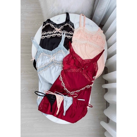 Váy ngủ lụa hai dây xẻ hông ren ngực lụa quảng châu cao cáp Đầm mặc nhà sexy quyến rũ