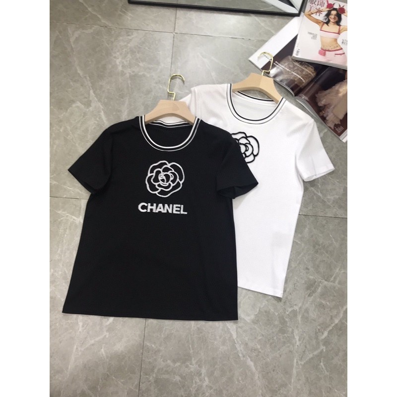 áo phông cotton ngắn tay thêu bông hoa với chữ logo hoạ tiết 𝘾𝙝𝙖𝙣𝙚𝙡 CN 𝘾𝙝𝙖𝙣𝙚𝙡