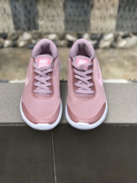 Giày Nike nữ...size 36...màu hồng phấn