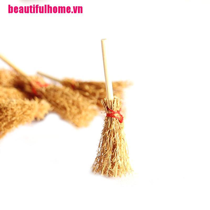 Xô Và Bàn Chải Mini Tỉ Lệ 1 / 12 Cho Búp Bê