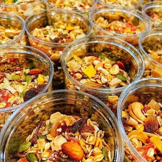 Hạt dinh dưỡng mix, Granola Topfood siêu hạt thơm ngon tốt cho sức khỏe,người ăn kiêng bà bầu hũ 500gr