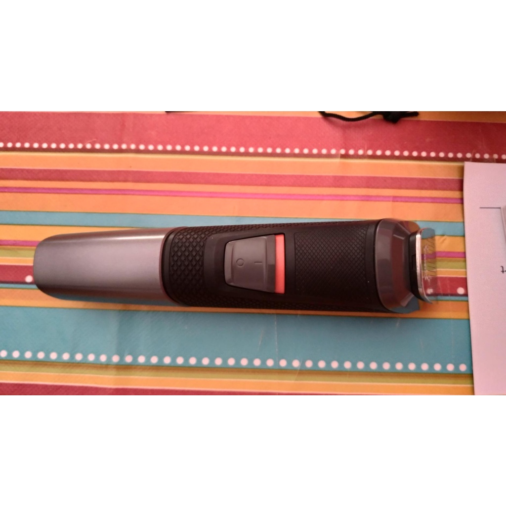 Tông đơ Philips MG5730/15 series 5000 11in1 cạo râu, cắt tóc, tỉa lông mũi đa năng