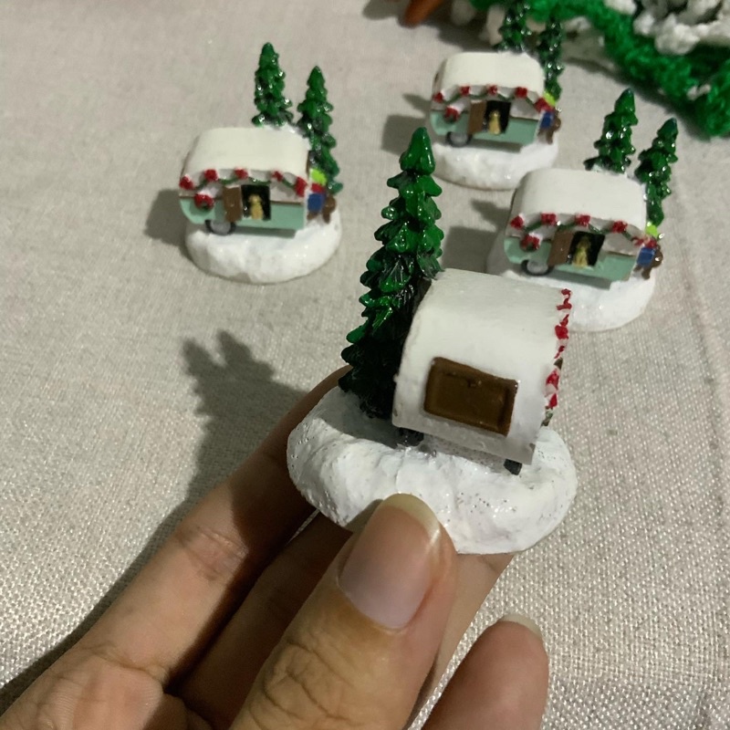 Tượng Noel ngôi nhà