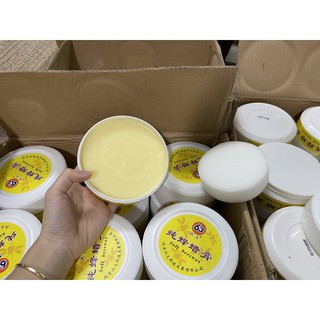 Sáp ong đánh bóng gỗ