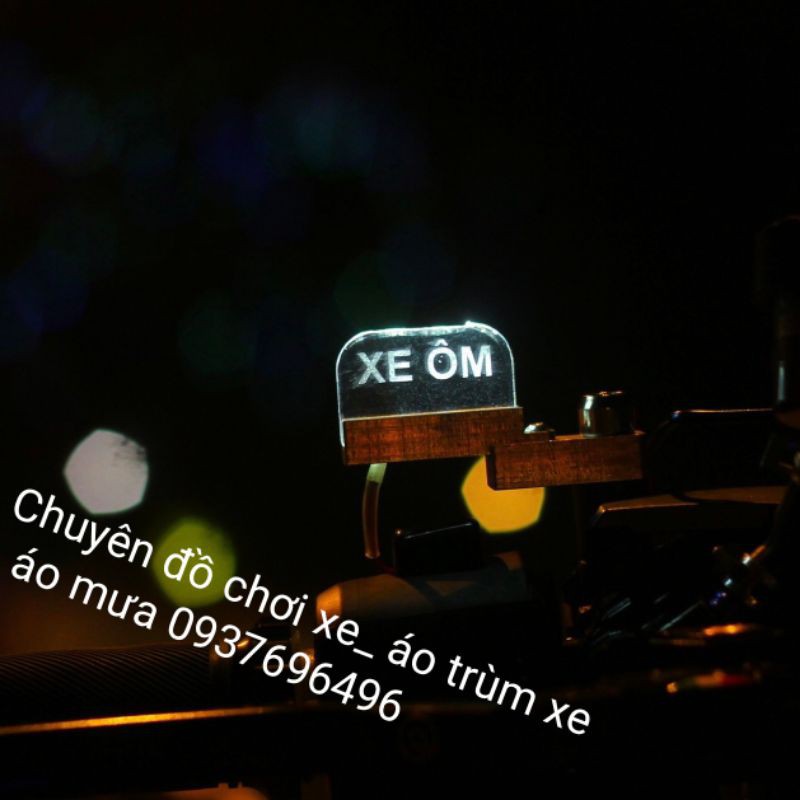 BẢNG TÊN ĐÈN GẮN CHÂN KIẾNG XE MÁY