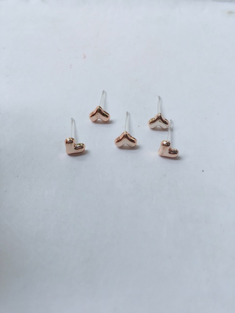 KHUYÊN TAI NHỰA HÌNH TYM