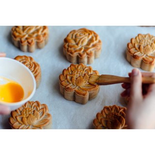 Khuôn trung thu  mẫu hoa sen 1 mặt