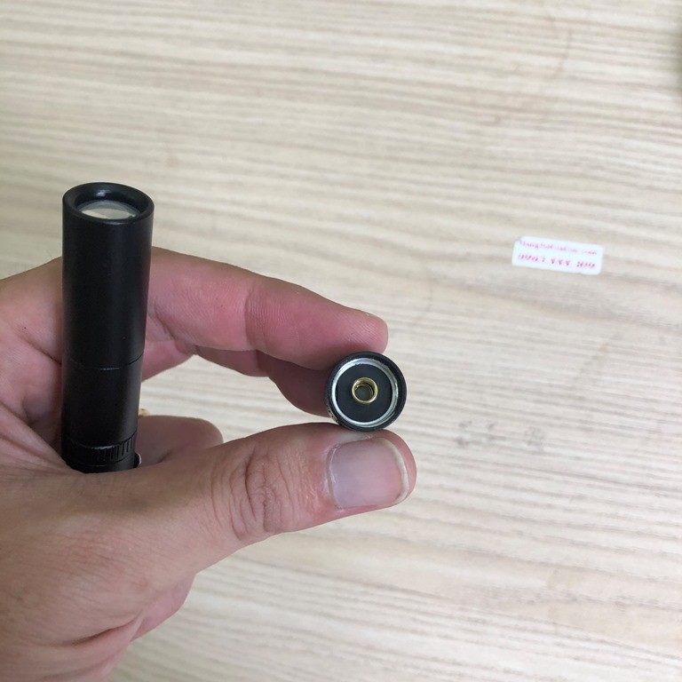 Đèn pin y tế dạng bút Supfire ML01 với 2 màu ánh sáng trắng và vàng thuận tiện –