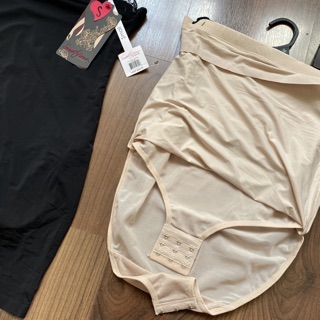 Váy gen hiệu Smoothform xịn