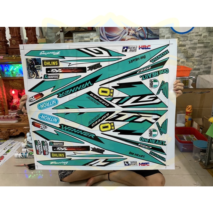 ( Quí khách vui lòng mang ra tiệm cho thợ dán ) Tem winner gtr xanh đen