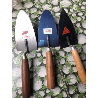 1 chiếc bay hồ, bay xây dựng, làm vườn