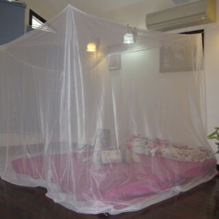 10/10 Màn đôi hoa không cửa trắng KT 1m8x2x2