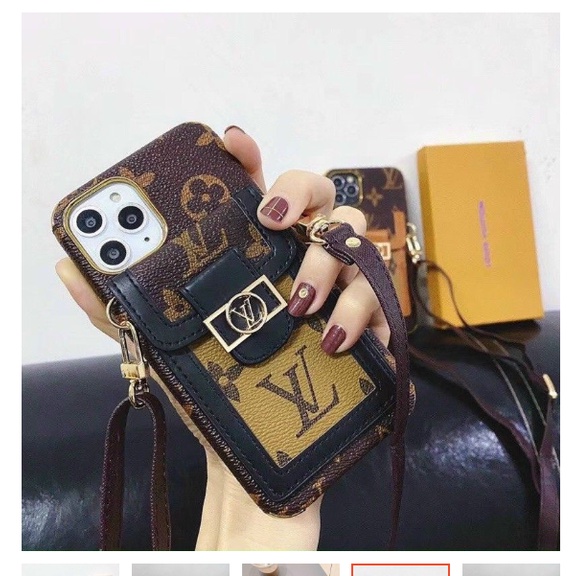 Ốp lưng họa tiết LV có ngăn để thẻ cho iPhone XS Max, 11, 11 Pro Max , 12, 12 Pro Max kèm tặng dây đeo