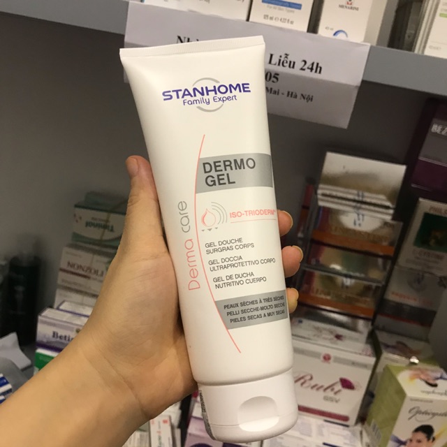 Sữa tắm không xà phòng cho da khô và da nhay cảm Stanhome Dermo Gel 250ml