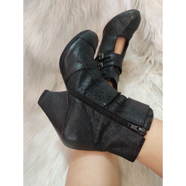 Bốt da thật size 36,5-37 mỏng