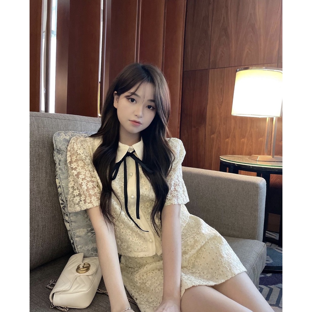 SET HOA CÚC ÁO CỔ SEN CHÂN VÁY VIBES