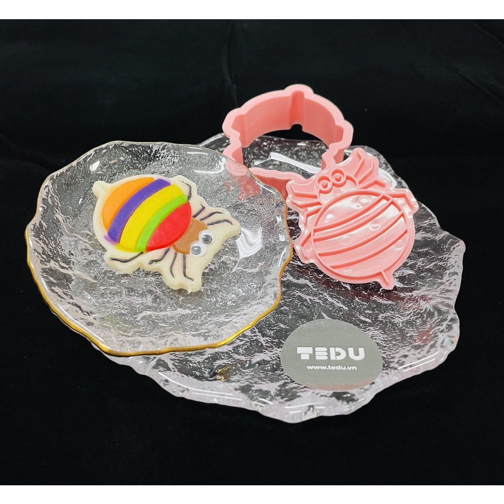 Khuôn ấn cắt chơi kèm bột nặn đất nặn Tedu chủ đề động vật