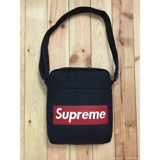 Túi đeo chéo supreme