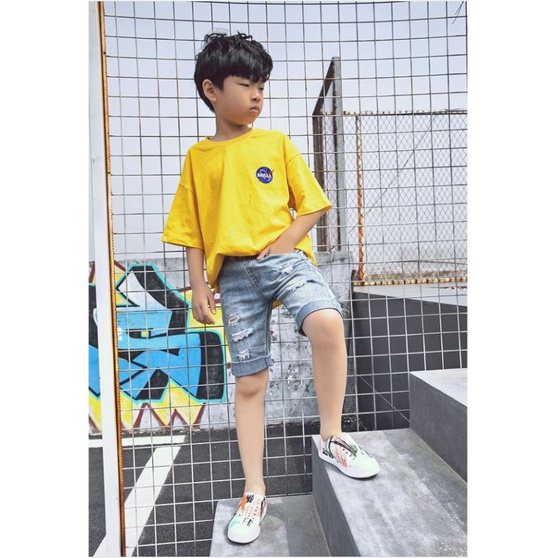 Giày đi mưa trống trượt native vảy sơn cho bé trai và bé gái đi biển vào mùa hè, tặng kèm 2 sticker charm cài dép