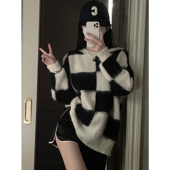  Áo Sweater Dệt Kim Tay Dài Hở Vai Họa Tiết Kẻ Sọc Phong Cách Hàn Quốc Thời Trang | BigBuy360 - bigbuy360.vn