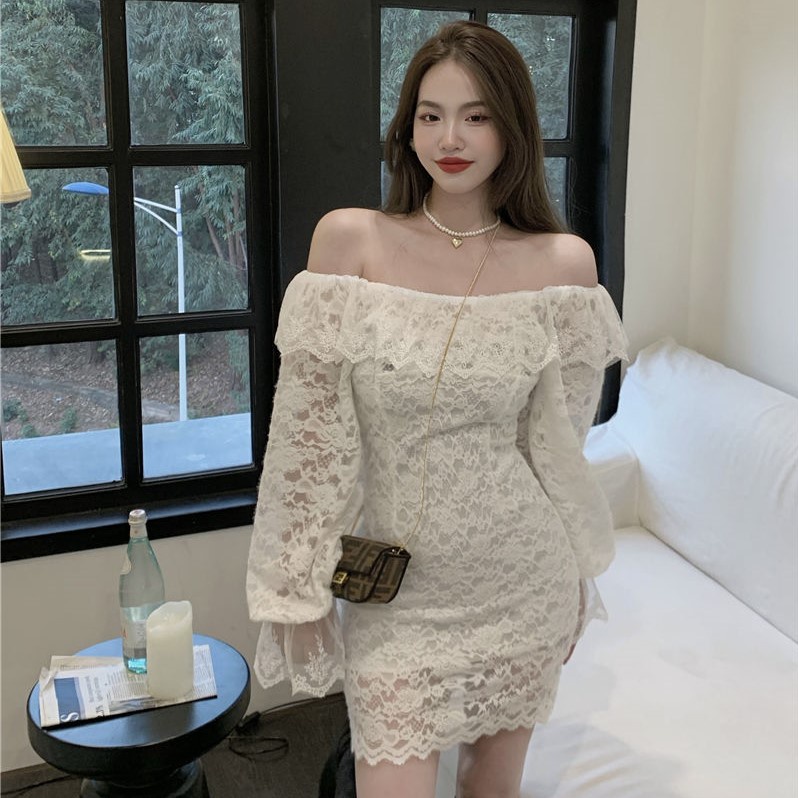 Đầm ren tay dài hở vai phong cách Trung Hoa thời trang thu đông