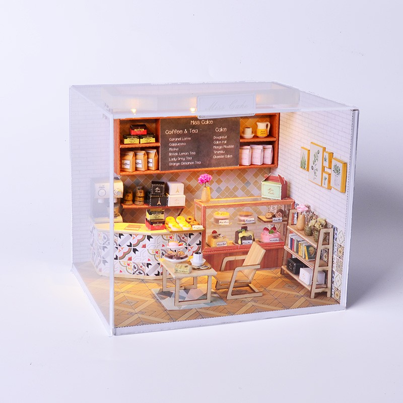 Mô hình nhà DIY Doll House Tiệm Bánh Ngọt Miss Cake Kèm Mica Chống bụi, Bộ dụng cụ và Keo dán