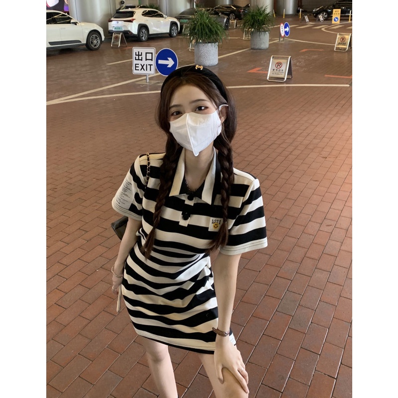 Đầm tay ngắn cổ bẻ ôm eo họa tiết kẻ sọc đen trắng thời trang mùa hè dành cho nữ