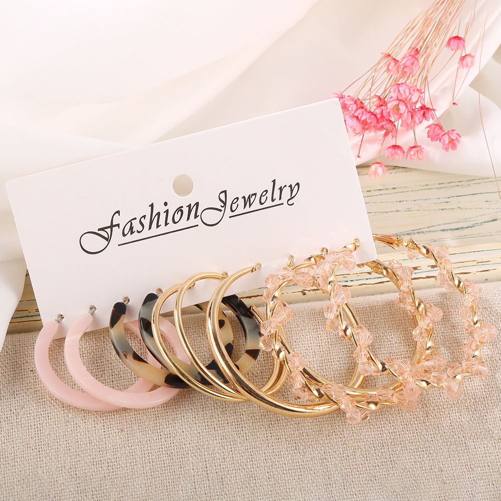 Đôi Bông Tai Họa Tiết Bươm Bướm Thời Trang Sành Điệu Cho Nữ