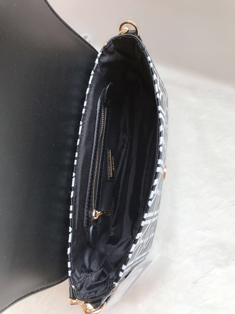 𝐓𝐮́𝐢 𝐋𝐲𝐧 tay cầm