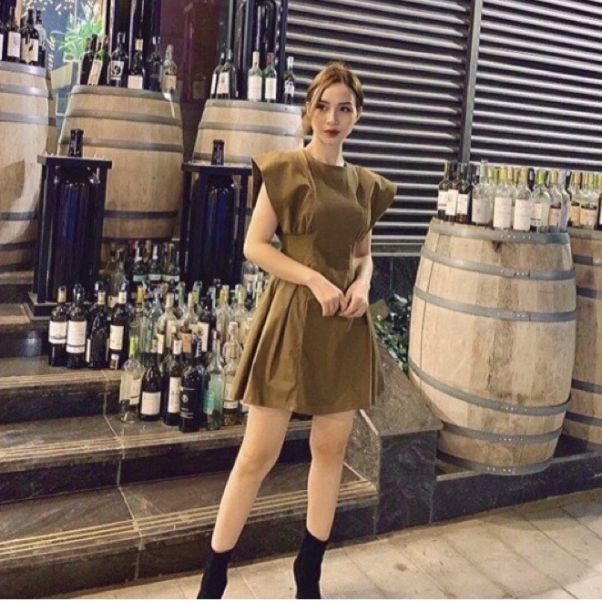 đầm thiết kế chiết eo dáng xoè vai vuông, Đầm thô tay hến 2022 - thoitrangpuza | BigBuy360 - bigbuy360.vn