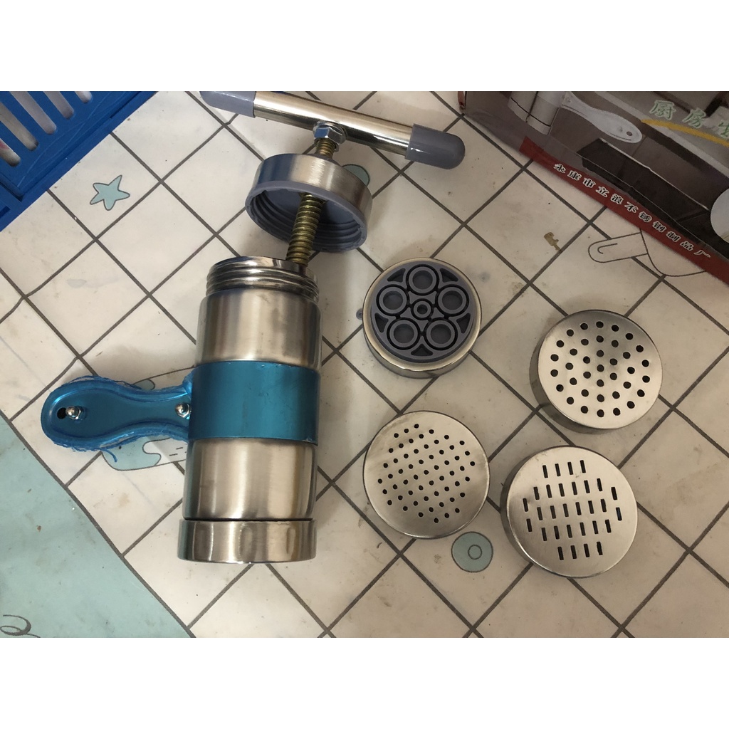 Máy làm mì.Khuôn ép sợi bún tươi, bánh canh bánh lọt