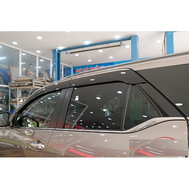 Vè che mưa xe Fortuner 2006 2007 2008 2009 2010 2011 2012 2013 2014 2015 2016 Chỉ INOX, loại Cao cấp nhất