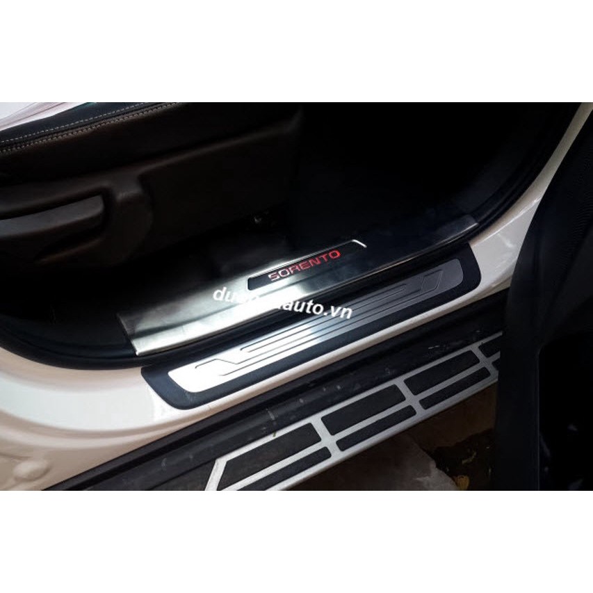 Ốp bậc cửa trong Kia Sorento 2014-2020 4 chi tiết