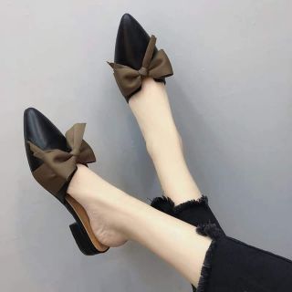 Giày sục nơ mũi nhọn